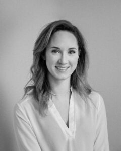 Porträtfoto von Ina Schmitz, Marketing Managerin bei D&CO